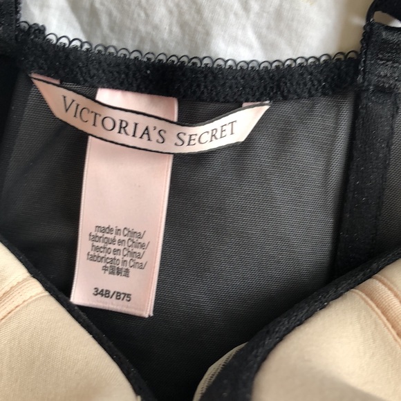 Victorias Secret Lingerie Set - Picture 6 of 10